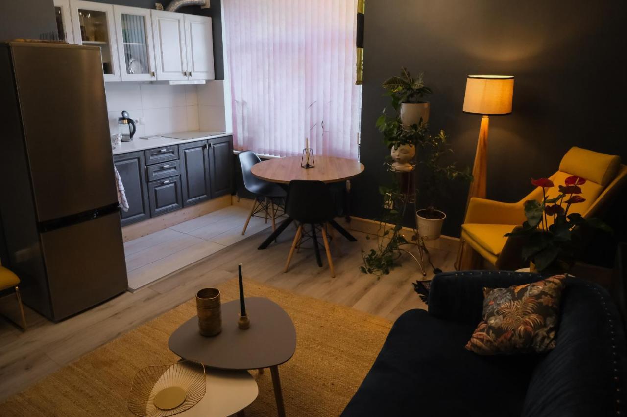Silti, Atjaunoti Dzivokli Tuvu Centram - 1St Floor Lägenhet Riga Exteriör bild